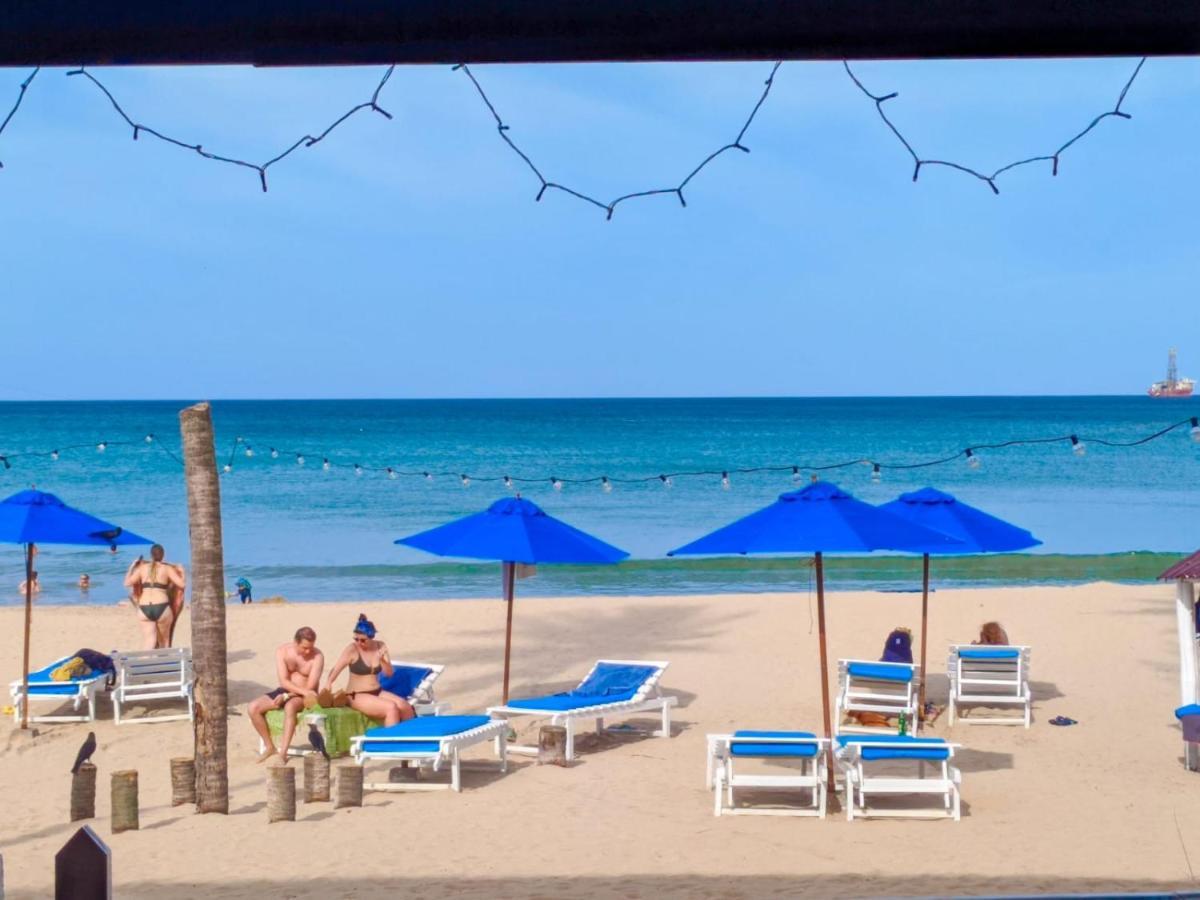 Blue Sand Beach Resort Тринкомалі Екстер'єр фото